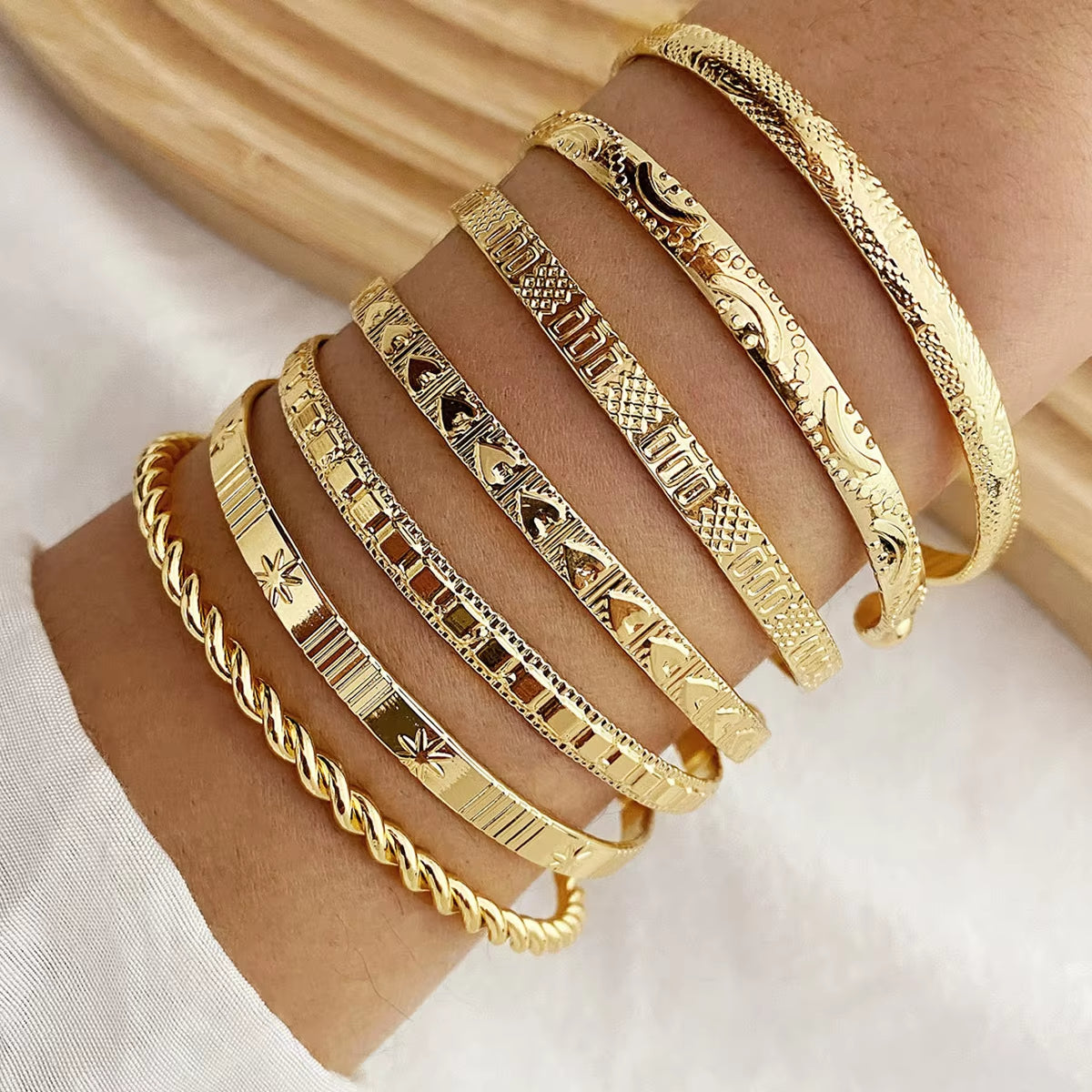 7- wonders Set of  Gold Bracelets for Women  2025